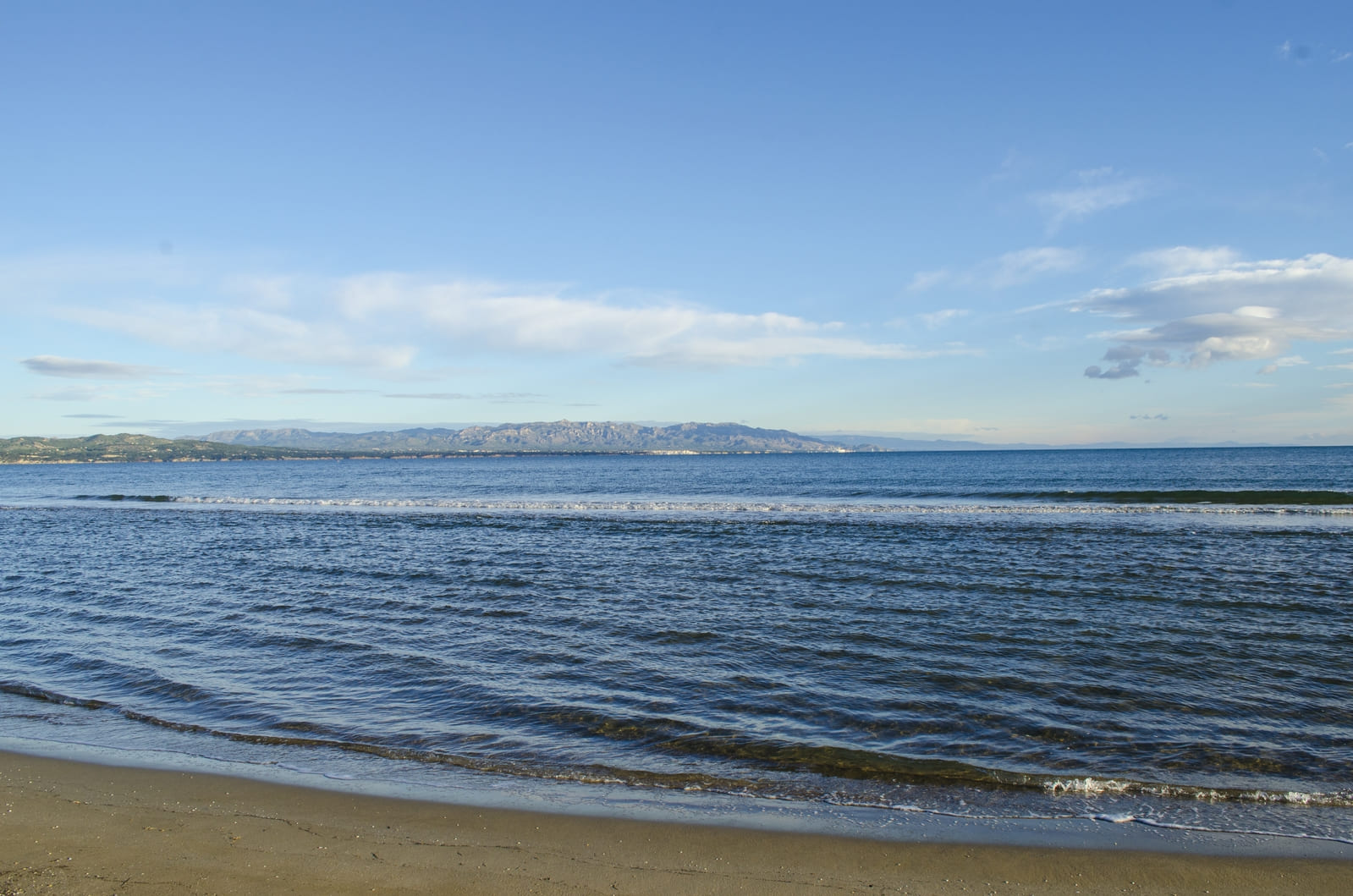 Playa del Delta con la bahía al fondo