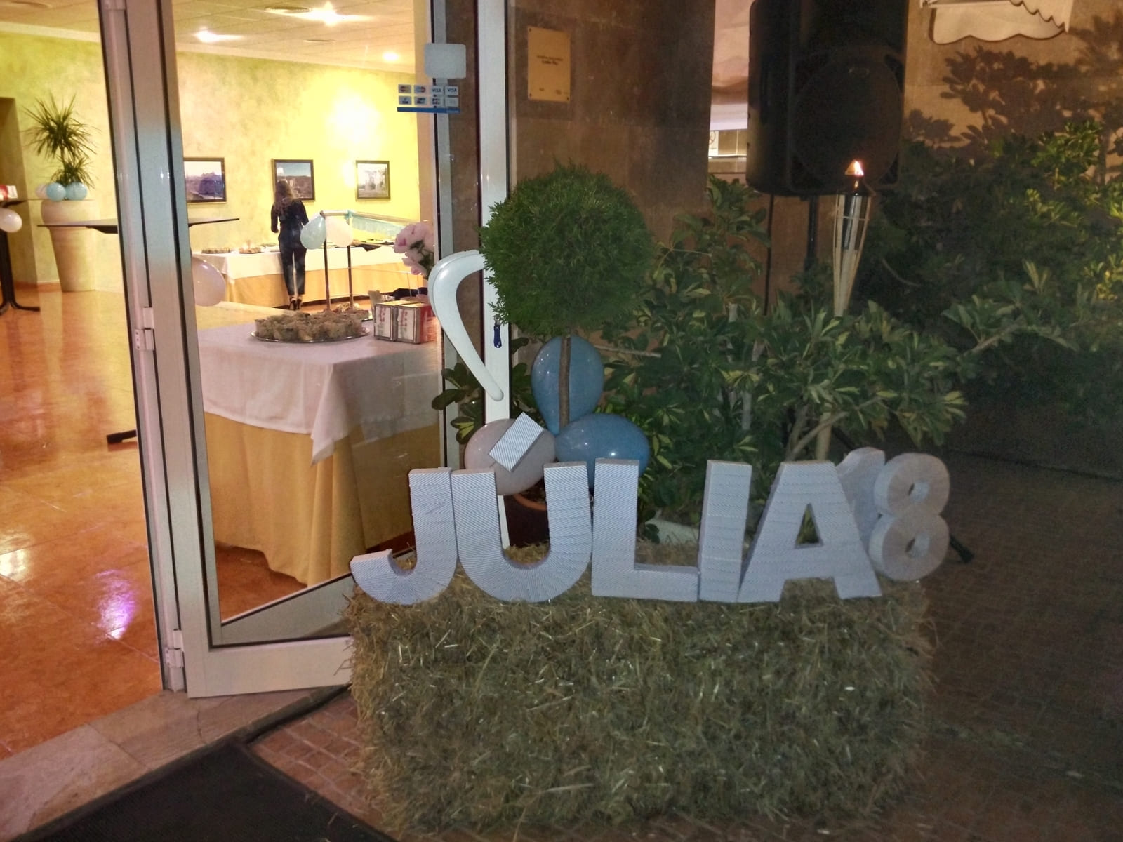 Celebración del 18.º cumpleaños de Júlia en L’Alberg