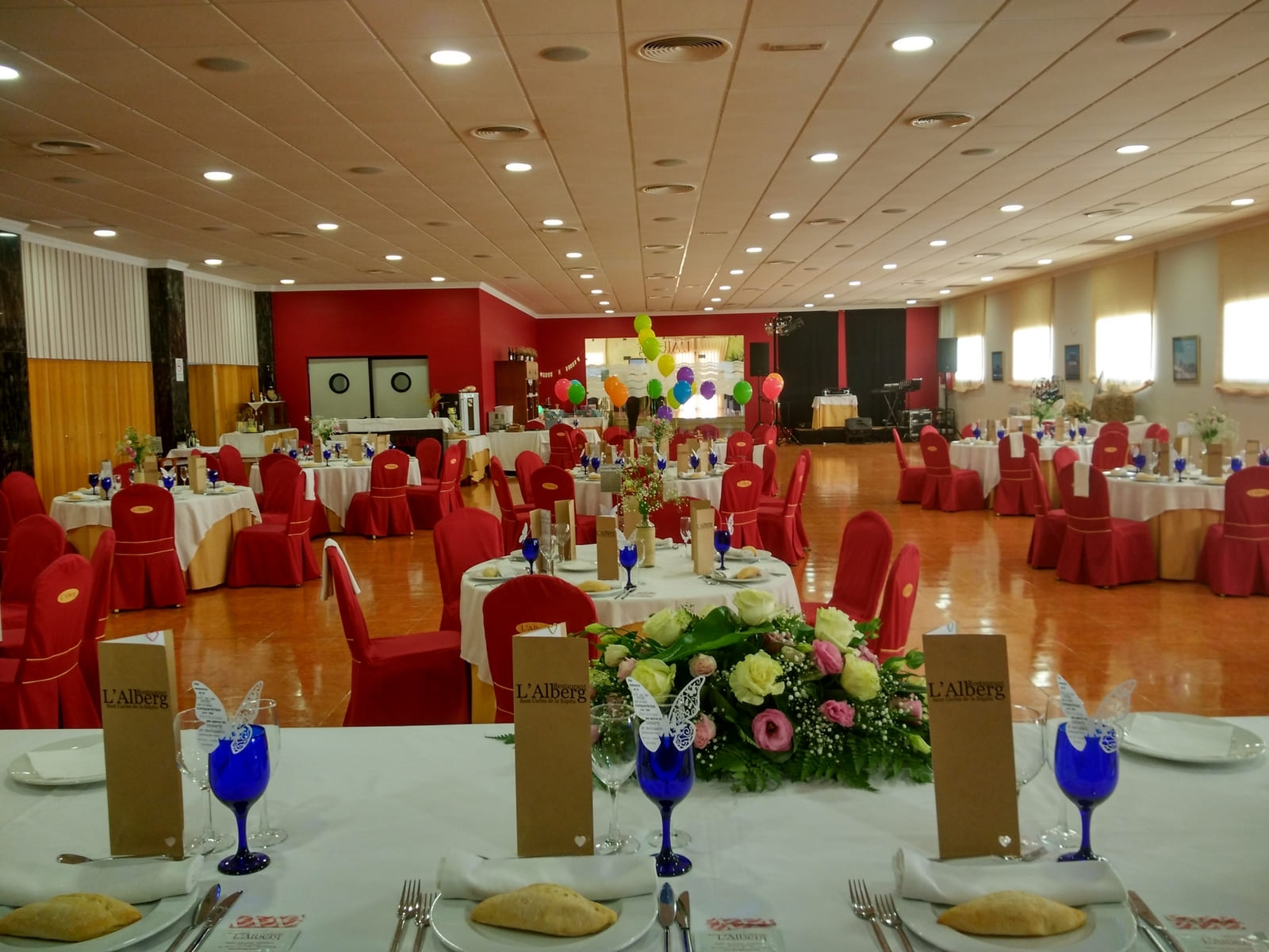 Saló parat per a una celebració